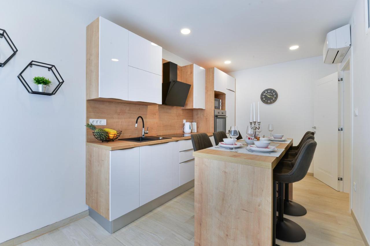 Zara Lumina Apartment Exterior photo