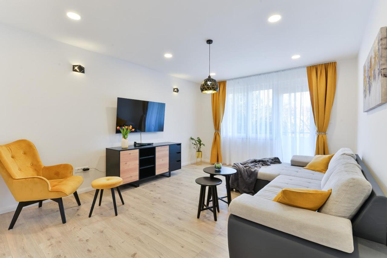 Zara Lumina Apartment Exterior photo